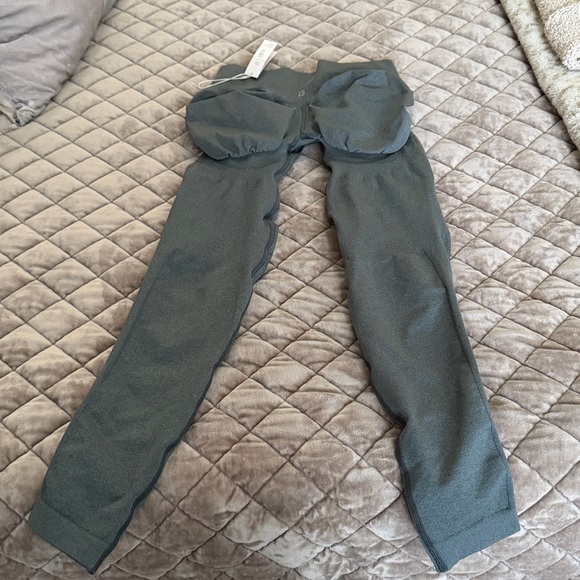 Buffbunny sage miracle seamless leggings NWT - Picture 2 of 3